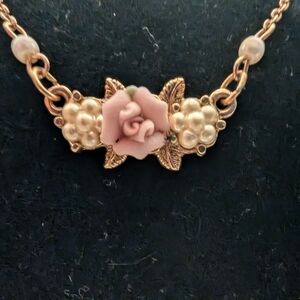 Vintage 1928 Center Rose/Multi Faux Pearl Necklace